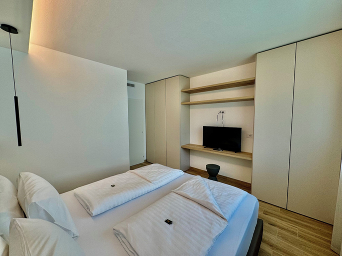 Bedroom 4, Adige Apartments, Trento