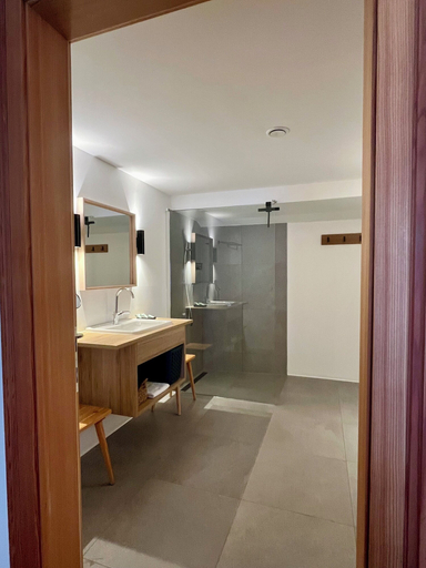 Bedroom 4, the salt townhouse, Hallein