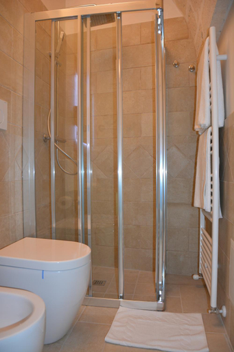 Bathroom 3, Le Giare B&B, Taranto