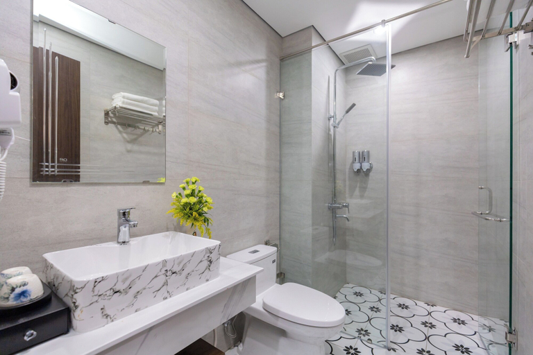 Bathroom 4, Green LP Hotel & Apartment, Vũng Tàu