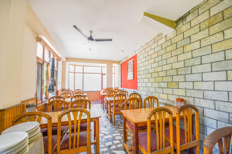 Food & Drinks 4, Fabhotel Saurabh Inn, Kullu