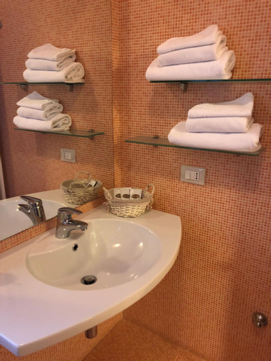 Others 5, B&B Ca-Casoni, Treviso