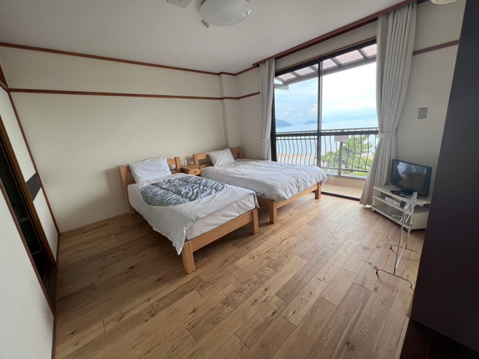 Bedroom 2, WASUKI BASE BIWAKO GUEST HOUSE, Takashima