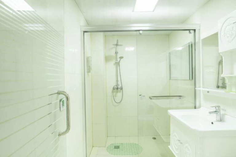 Bathroom 5, Heng 8 Chain Hotel (Tonglu Xuesheng Road), Hangzhou