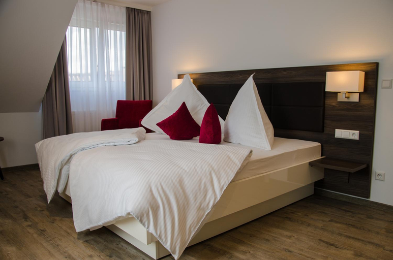 Bedroom 3, Hotel Restaurant Lamm, Enzkreis