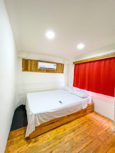 Bedroom 3, BusHotel Puerto Viejo, Talamanca