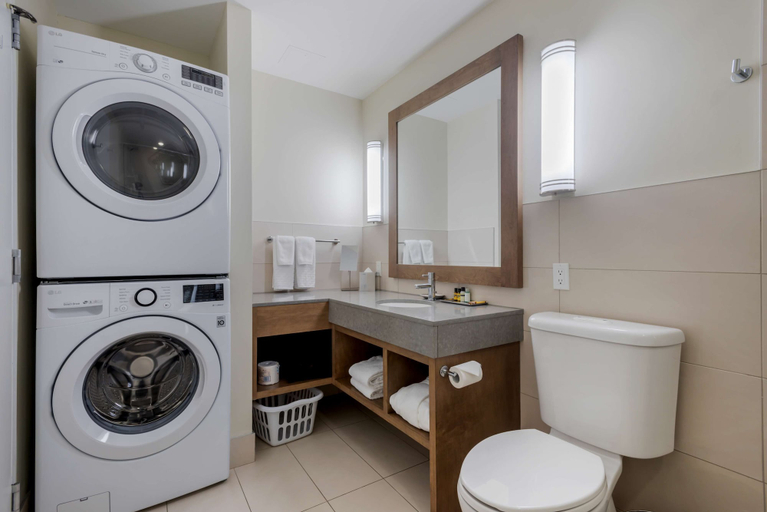 Bathroom 4, Best Western Plus Sawridge Suites, Division No. 16