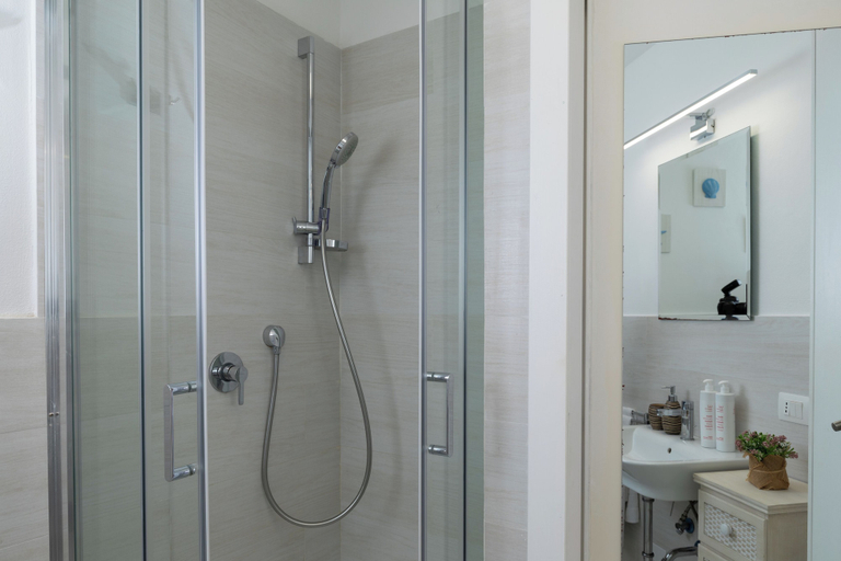 Bathroom 3, Harenae Beach Gateway by Wonderful Italy, Olbia-Tempio