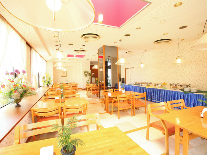Food & Drinks 5, Hotel Pearl City Tendo, Tendo
