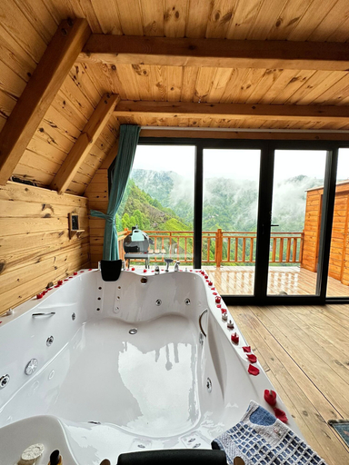 Bathroom 4, Northland Bungalows, Ardeşen