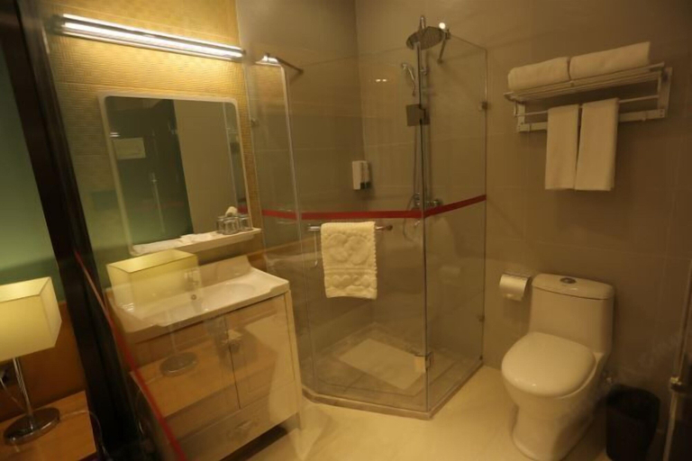 Bathroom 3, Vanpo · City Boutique Business Travel Hotel, Zhongshan