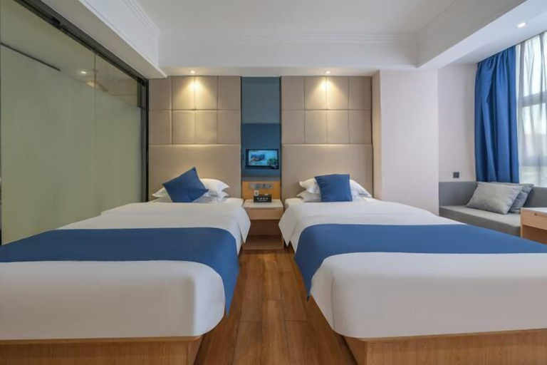 Bedroom 2, GeLi Hotel (Cenxi People's Hospital Bus Terminal), Wuzhou