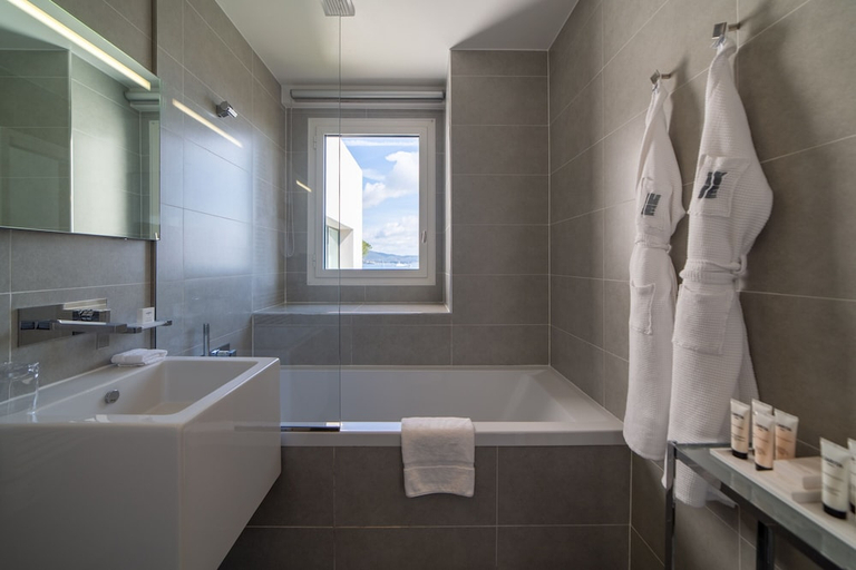 Bathroom 5, Kube Hotel Saint-Tropez, Var
