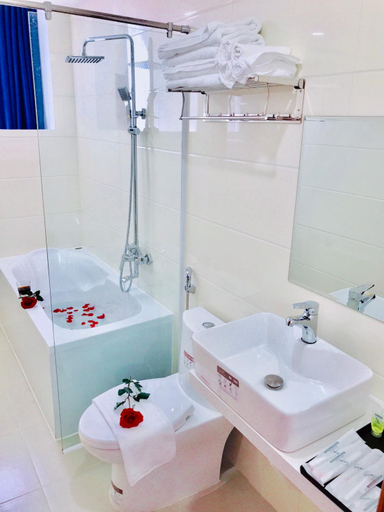 Bathroom 4, HATA Hotel Quy Nhon, Qui Nhơn