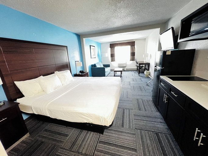 Bedroom 3, Baymont by Wyndham Marinette, Marinette