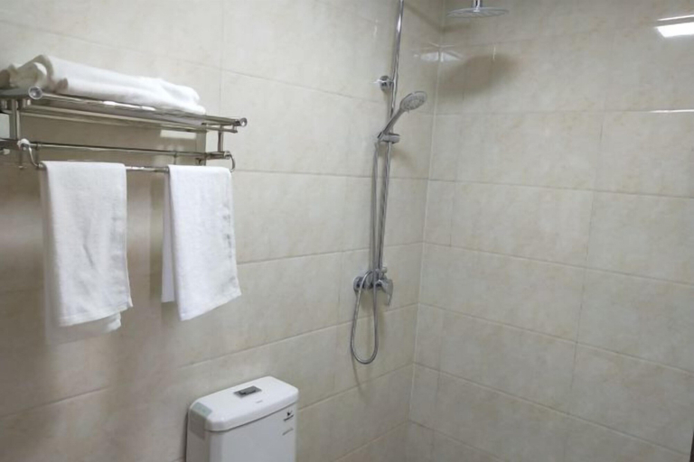 Bathroom 2, Mengcheng Jiayue Hotel, Bozhou
