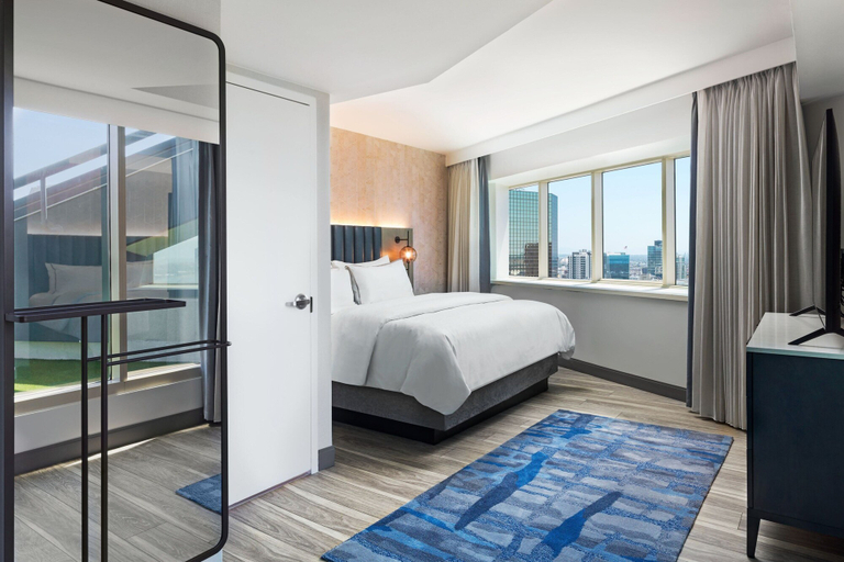 Bedroom 3, The Westin San Diego Bayview, San Diego