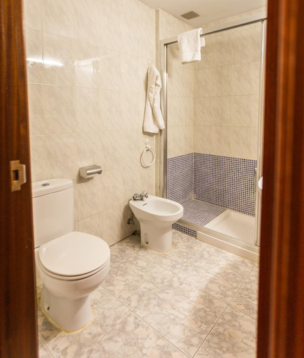 Bathroom, Hotel Parras Arnedillo, La Rioja