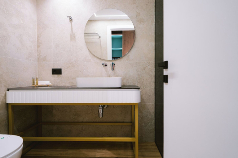 Bathroom 3, Hotel Noemie, Vlorës