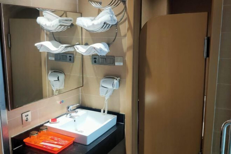 Bathroom 4, Thank Inn Hotel (Guangcai Great Market), Bengbu