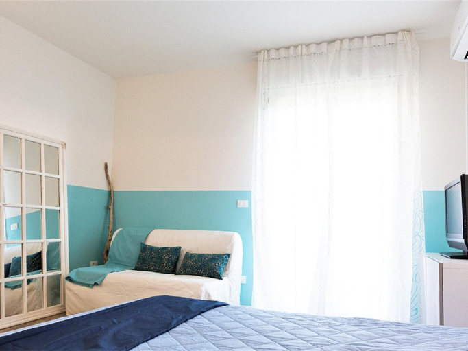 Bedroom 2, Relaxing Getaway Near the Mediterranean, Venezia