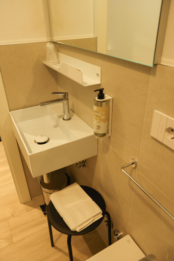 Bathroom 4, Hotel Maritan, Padua