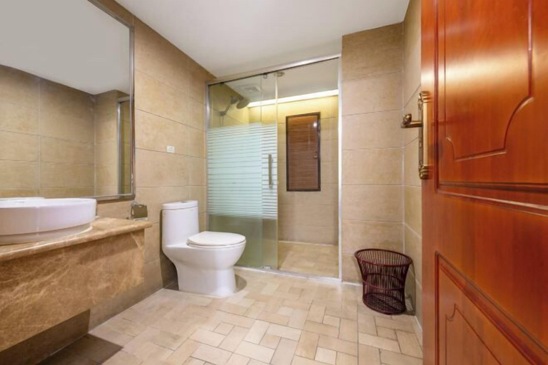 Bathroom 5, Hai Yue Hotel, Qingyuan