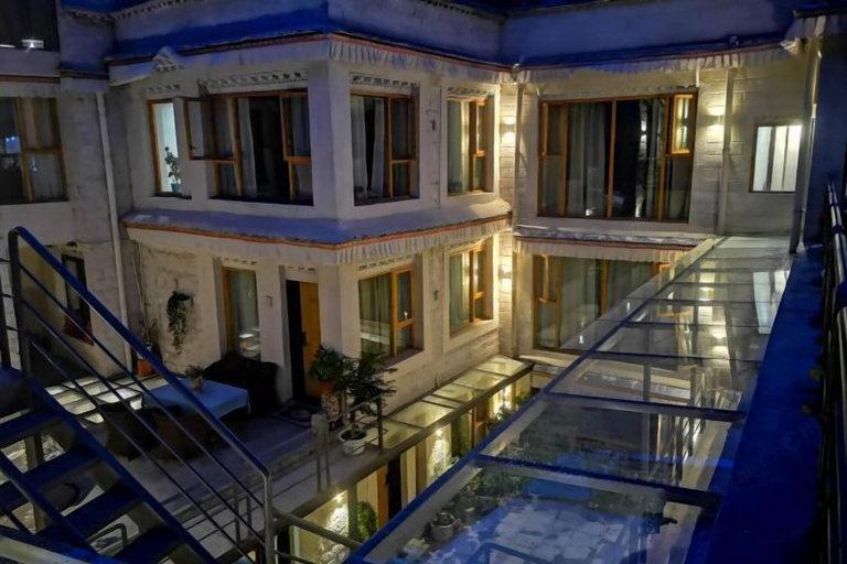 Exterior & Views 2, Fengma Feiyang Hostel, Lhasa