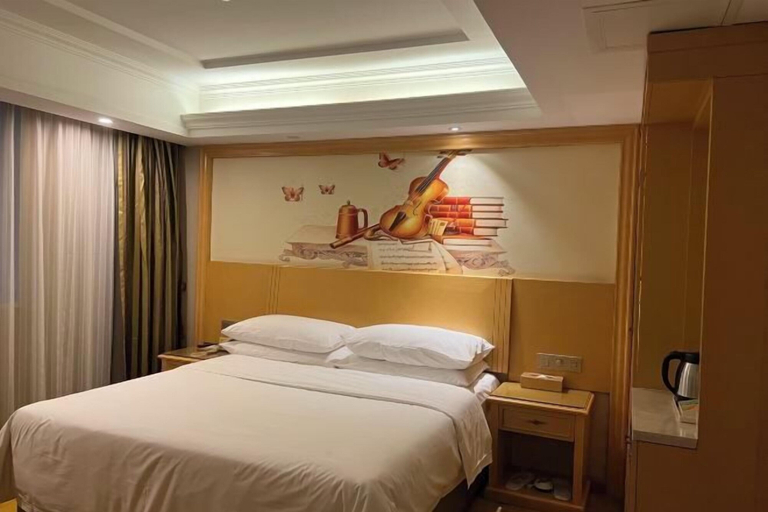Bedroom 3, Vienna Hotel (Huidong Jilong), Huizhou