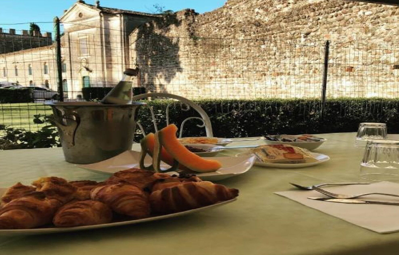 Food & Drinks, Antico Borgo, Mantua