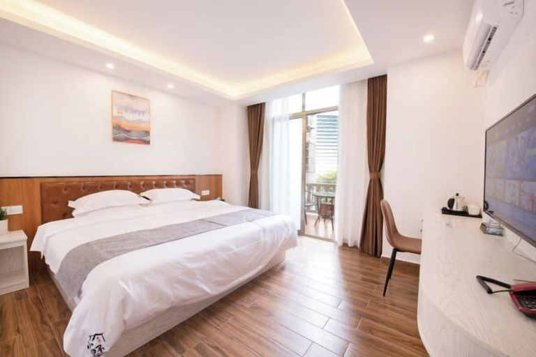 Bedroom 4, Xiaoshu Wushe Boutique Hostel, Haikou