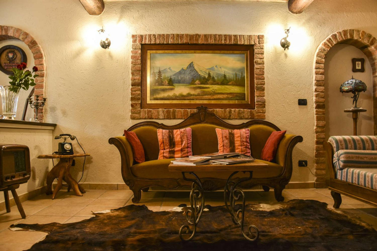 Public Area 2, B&B La Dolce Vita, Cuneo