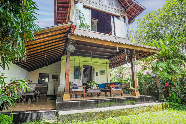 Exterior 9