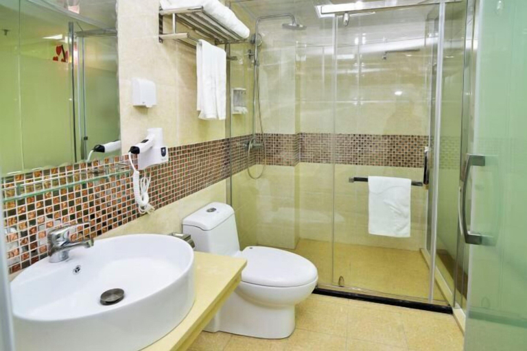 Bathroom 4, Shankee Express Hotel (Meizhou Lijiangwan), Meizhou