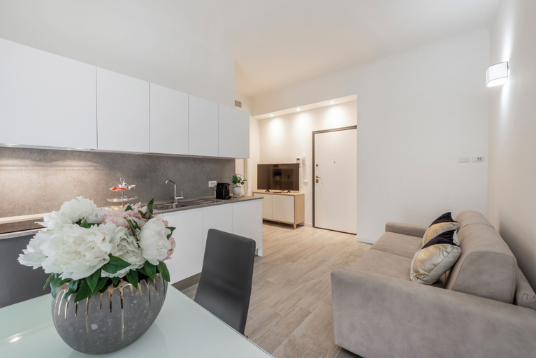 Others 5, Milan Royal Suites - Brera, Milano