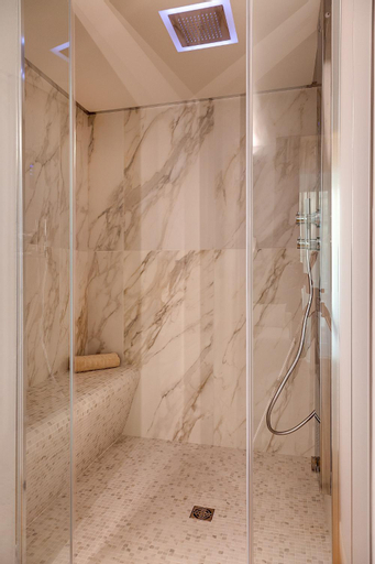 Bathroom 5