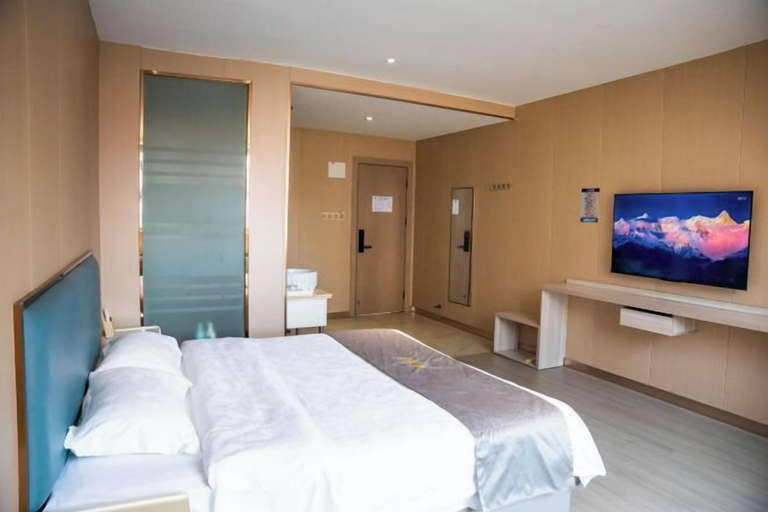 Bedroom 9