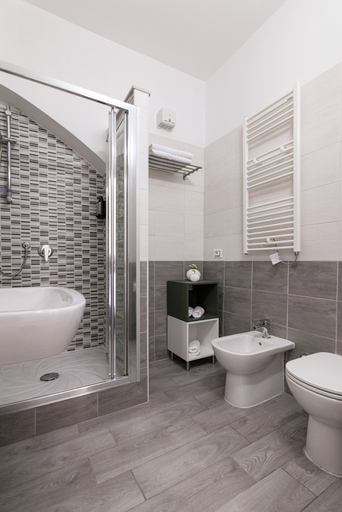 Bathroom 5, DeA ApartRooms, Campobasso