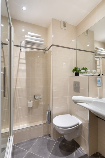 Bathroom 3, Hotel Chromatics (Ex Axotel Perrache), Rhône