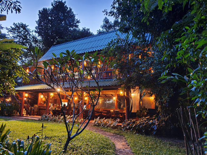 Food & Drinks 4, Our Jungle House, Phanom