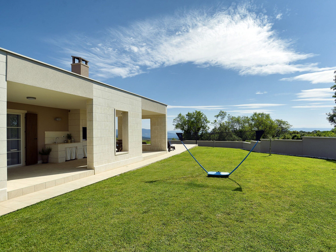 Exterior & Views 2, Modern Villa Histria With Pool and View, Marčana