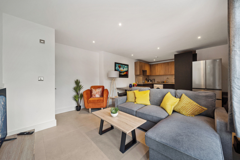 Others 4, Sebright House, London