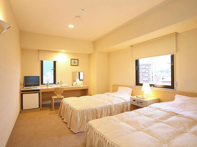 Bedroom 3, Hotel Pearl City Tendo, Tendo
