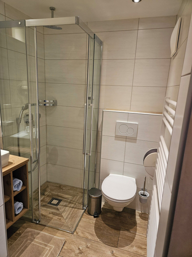 Bathroom 3, Gasthof Löcker, Sankt Johann im Pongau