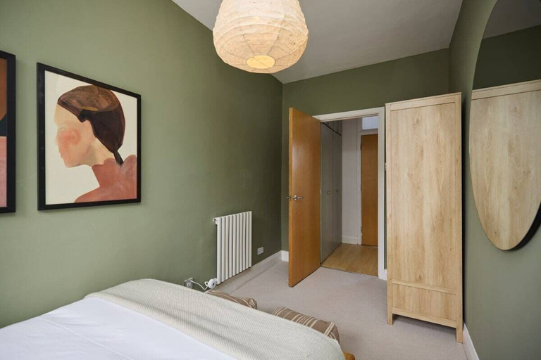 Bedroom 3, The Camden Hideout - Modish and Bright 2bdr Flat, London