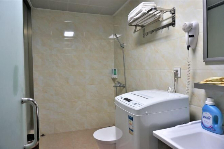 Bathroom, Wenxin Hotel, Zhaoqing