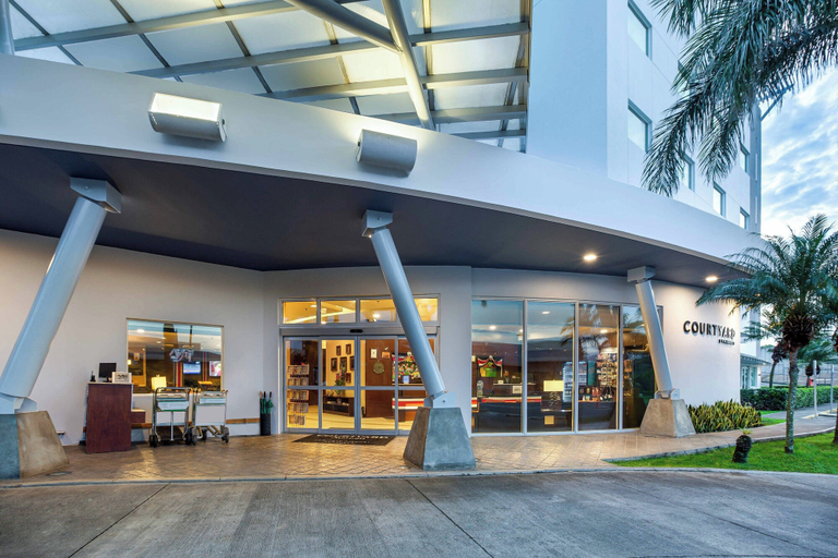 Exterior & Views