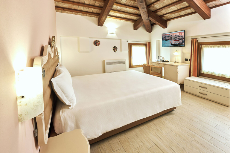 Bedroom 17