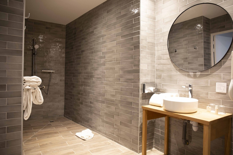 Bathroom 3, Royal Hotel Montpellier, Hérault