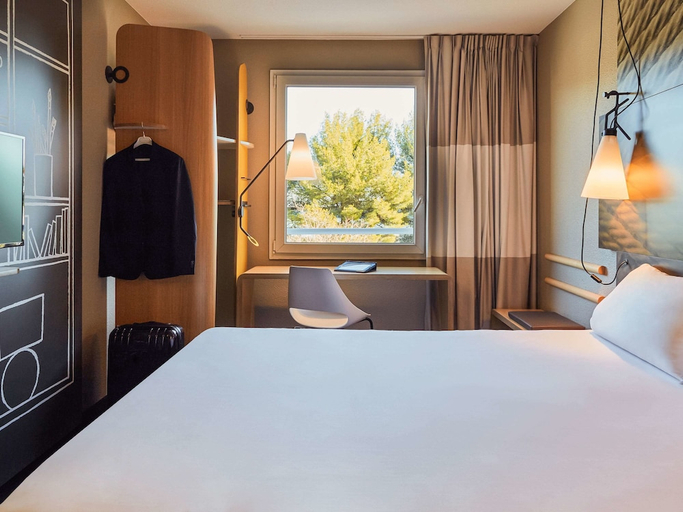 Bedroom 4, ibis La Ciotat, Bouches-du-Rhône